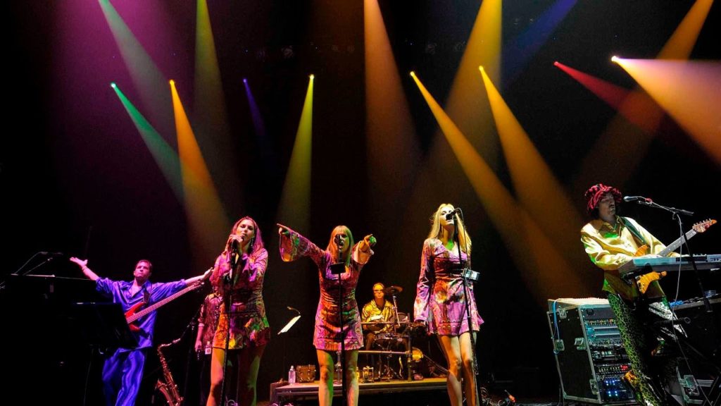 The Grooves Band